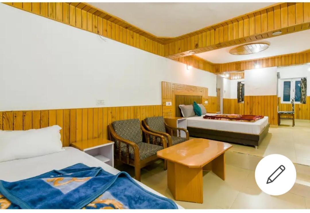 Tirthan Crest Homestay Banjar Luaran gambar